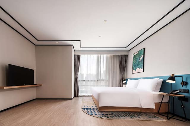 KING SUITE ROOM