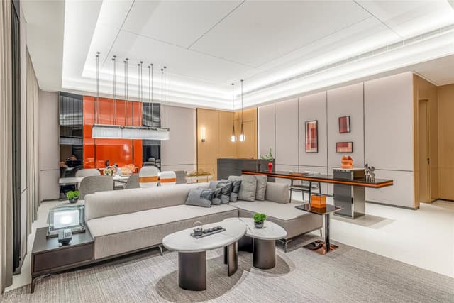 KING AMBASSADOR SUITE