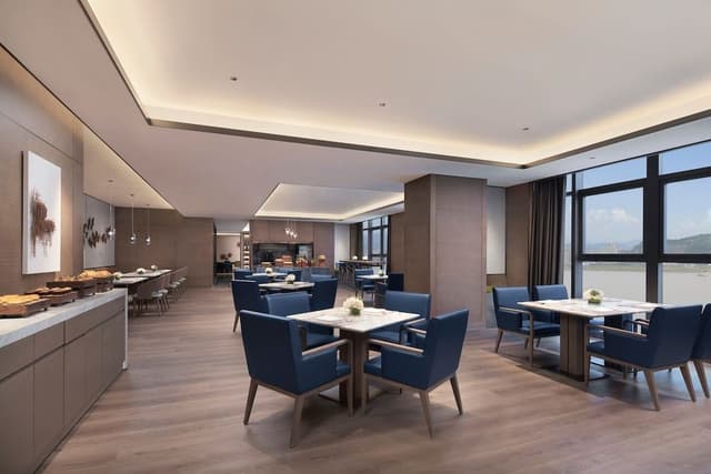 Club Suite, 1 Bedroom, River View