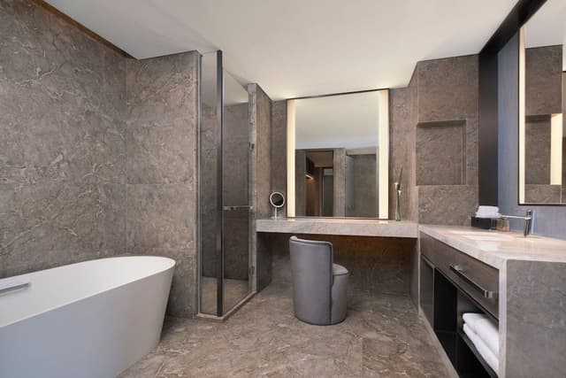 Club Suite, 1 Bedroom, River View