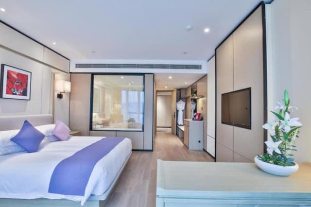 Executive City-view King Room
