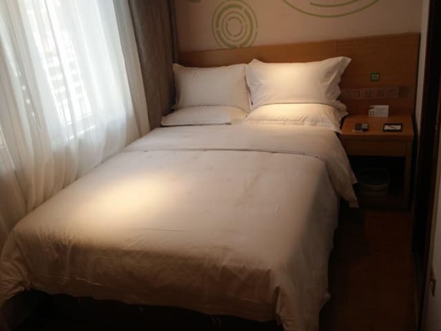 GTI - 1 Bed Guest Room, 1.5M Bed