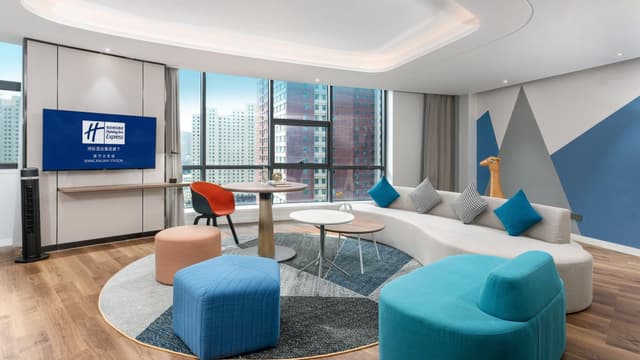 1 Bunk Suite