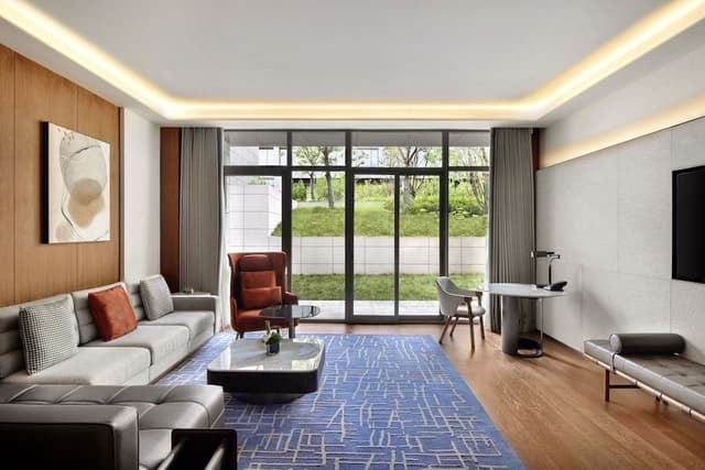 Club Suite, 1 Bedroom, Garden View