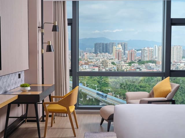 KING DELUXE ROOM