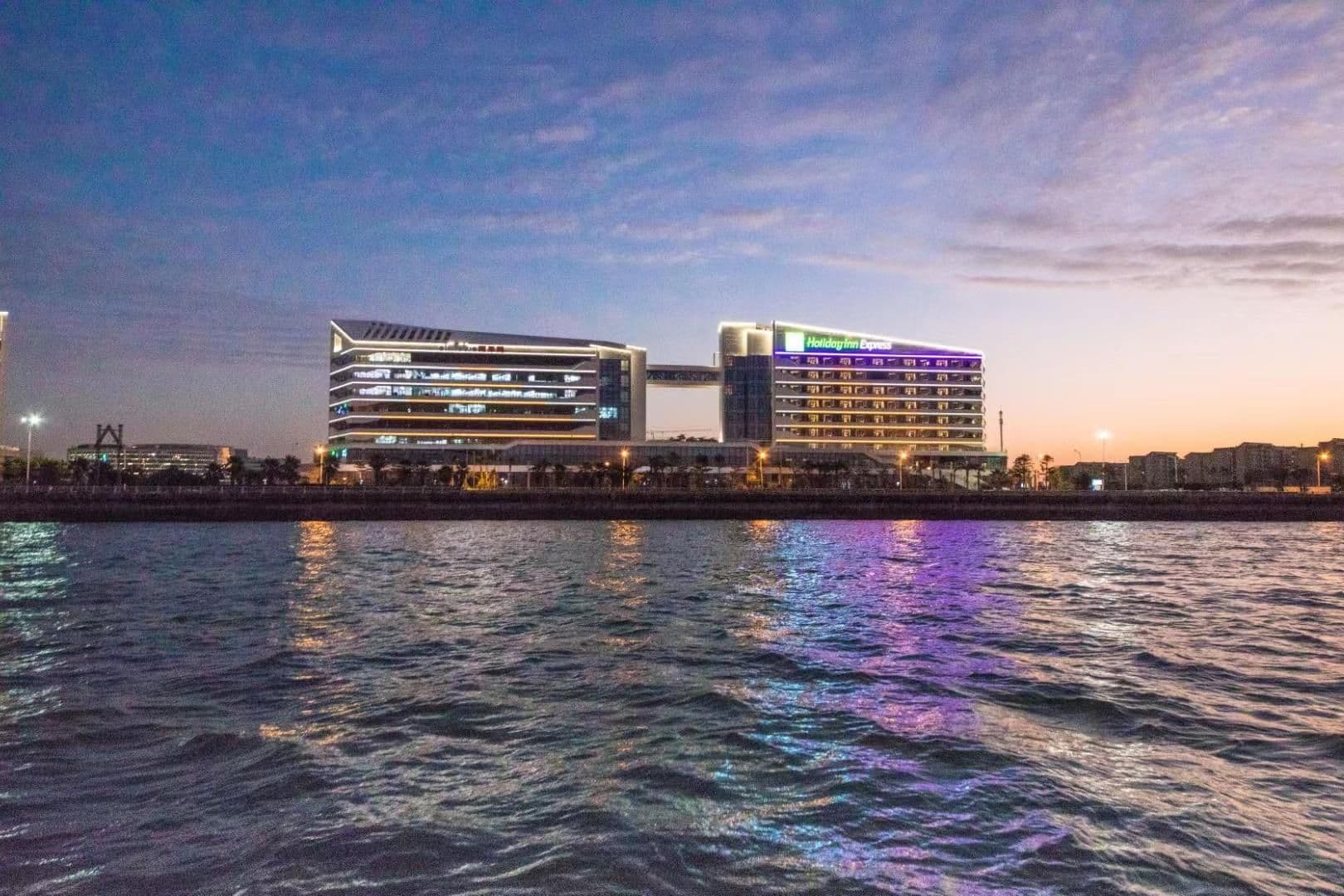 Holiday Inn Express Xiamen Airport Zone Holiday Inn Express Xiamen Airport Zone