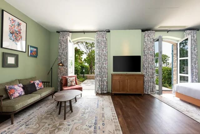 Patio Suite