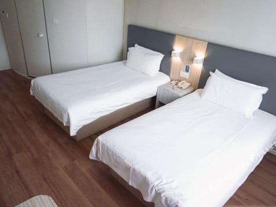 Guestroom (2 beds)
