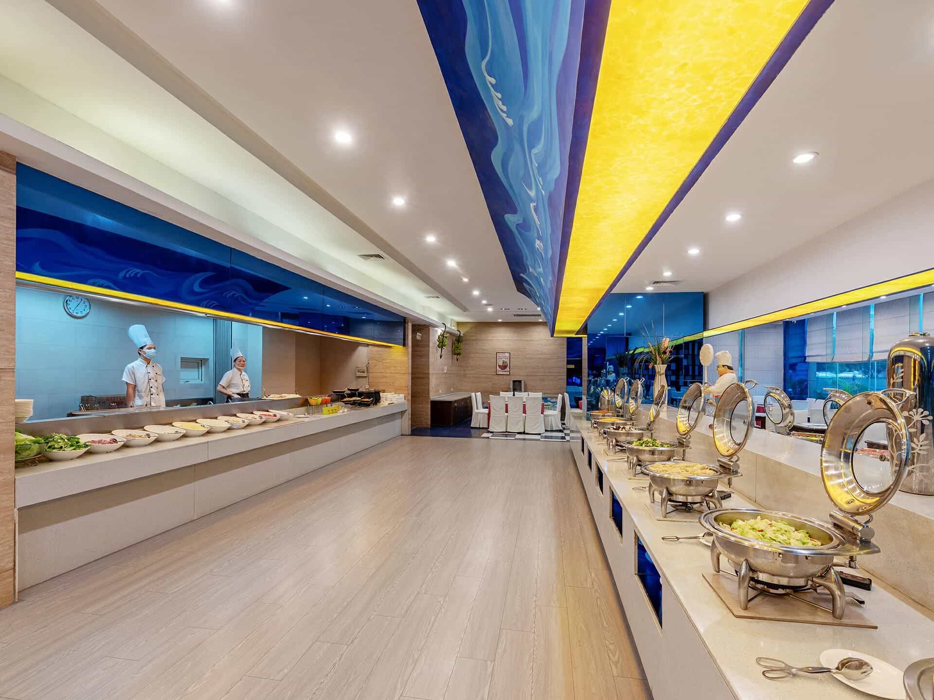 Vienna lnternational Hotel Xiamen Gulangyu lsland the first pier sea view Vienna lnternational Hotel Xiamen Gulangyu lsland the first pier sea view