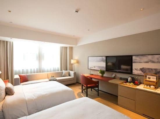 Deluxe 2-bed Room