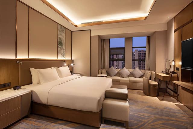 KING ONE BEDROOM SUITE