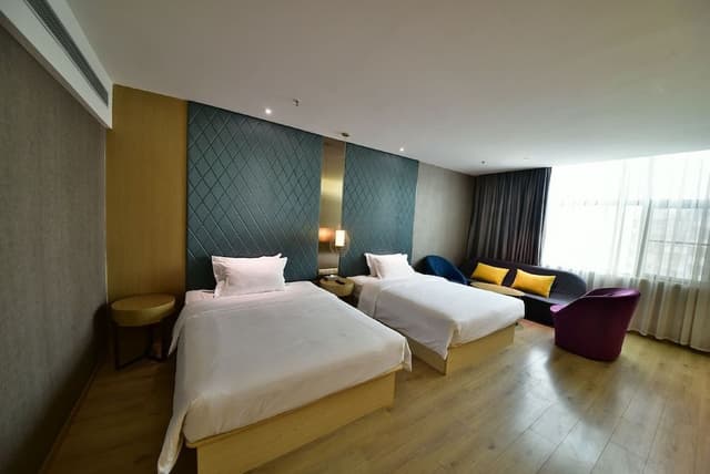 Family Room, Multiple Beds