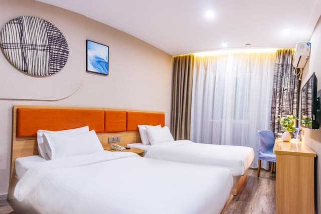 HOM - Twin Bed Room