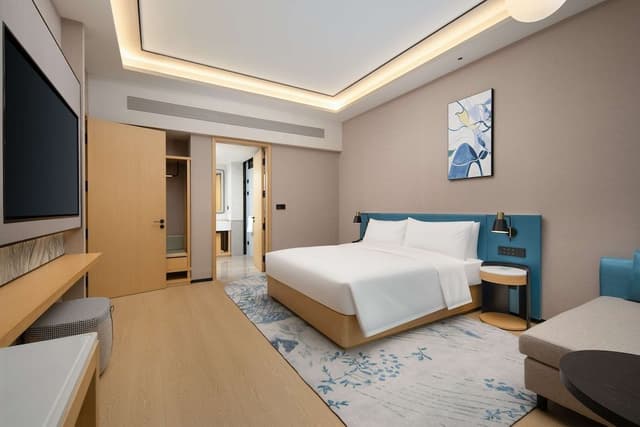 Deluxe Suite, 1 King Bed