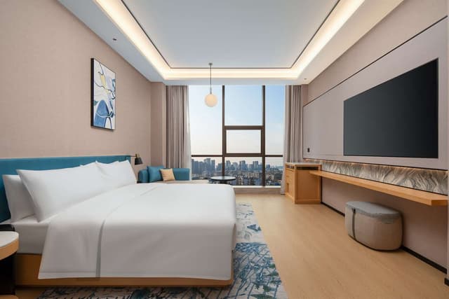 KING GUEST ROOM