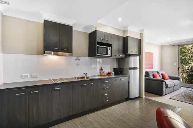 Deluxe One Bedroom Spa Apartment