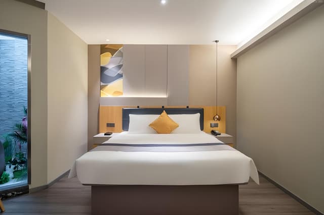 Busiess 1 Bed Room A