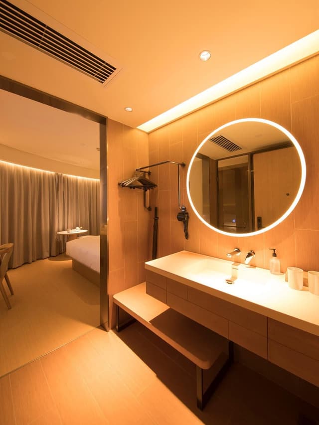 Huazhu - Superior BedRoom