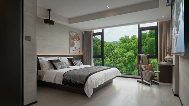 Superior Garden View