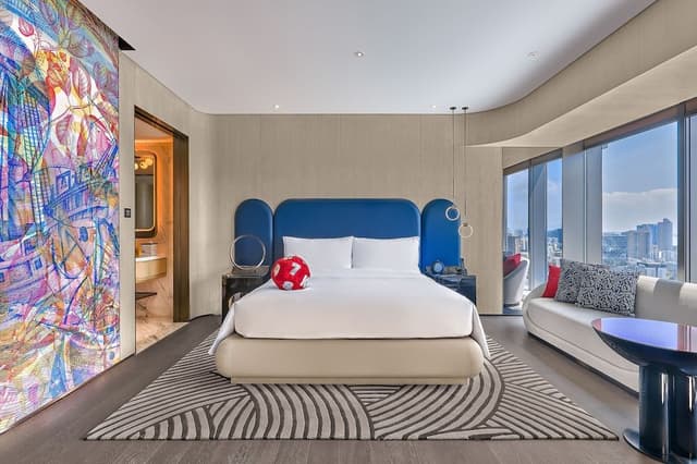 Spectacular Room, Room, 1 King Bed, Partial Ocean View