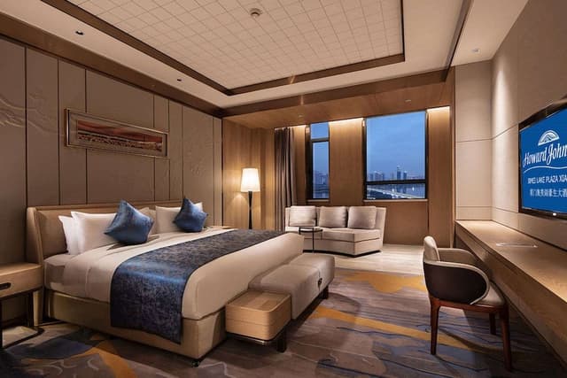 Executive Suite, 1 King Bed, Non Smoking (Presidential Suite)
