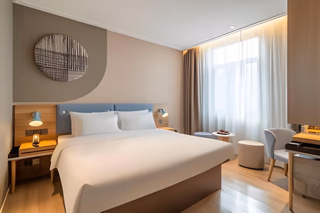 HOM - Business 1 Bed Room