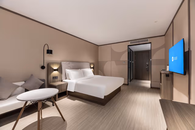 Huazhu - Superior BedRoom