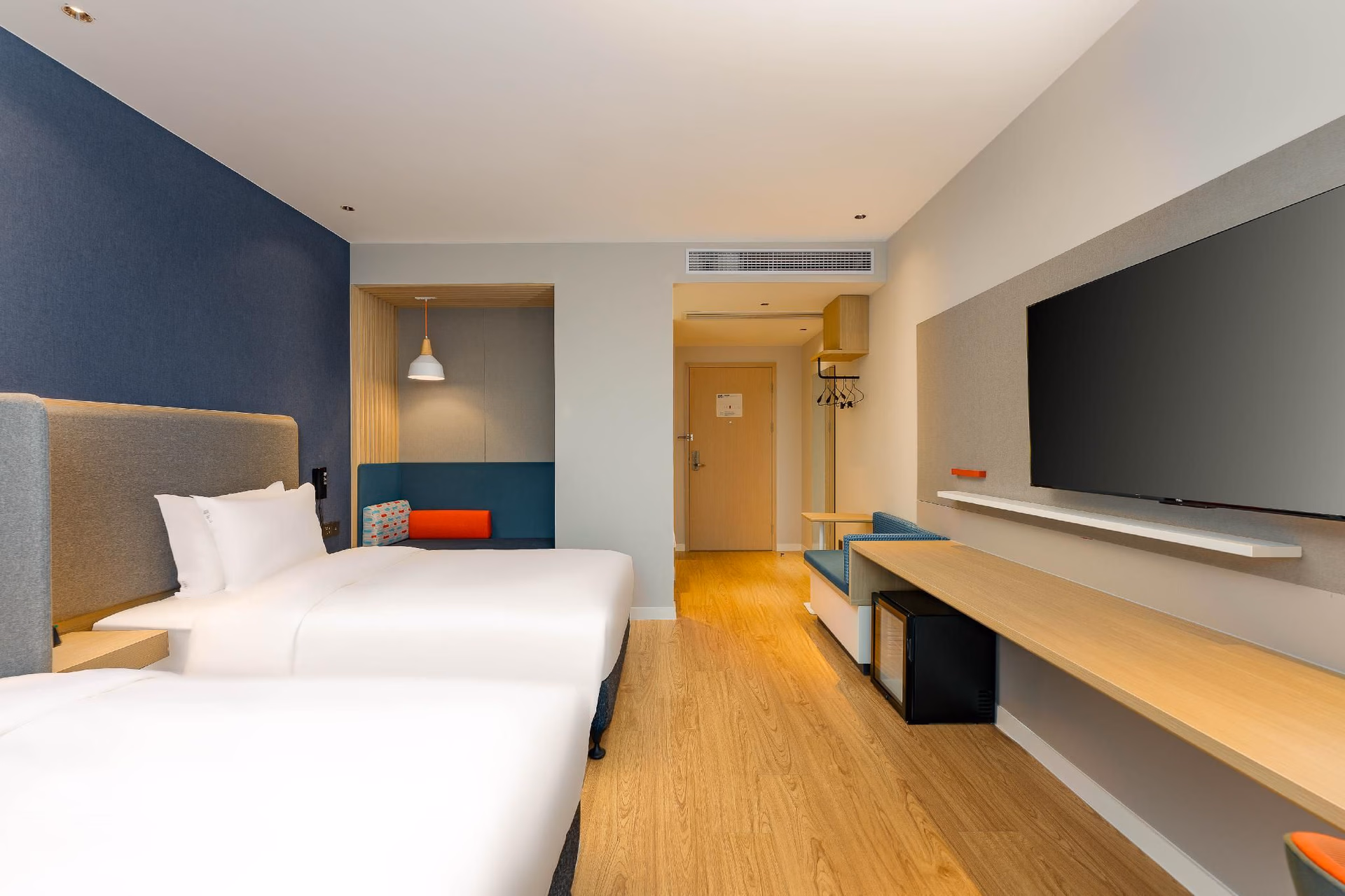 Holiday Inn Express Wuxi East Station1