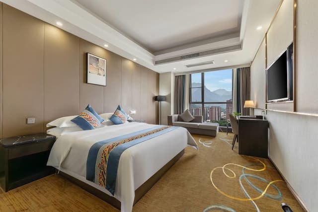 Room, 1 King Bed, Non Smoking, Mountain View