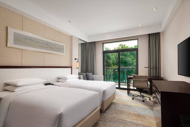 Room, 2 Double Beds, Garden View