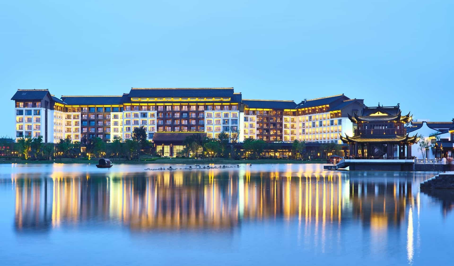 Crowne Plaza Wuxi Lake View