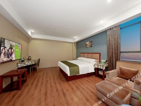 Business Queen Room