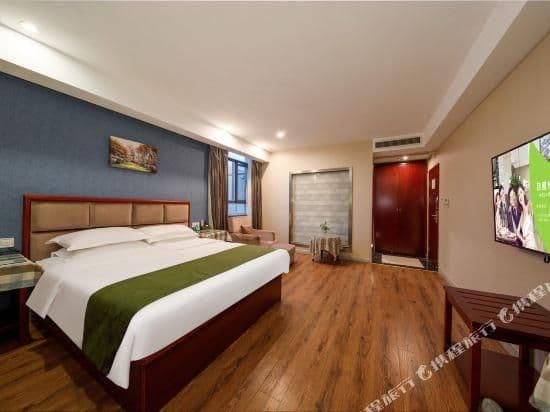 Business Queen Room
