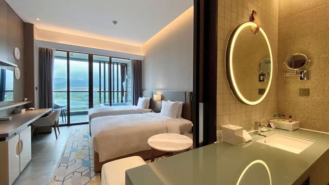 Standard Room, 2 Twin Beds, Lake View