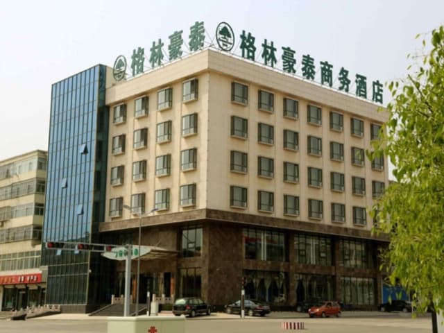 Hotel Queen Room