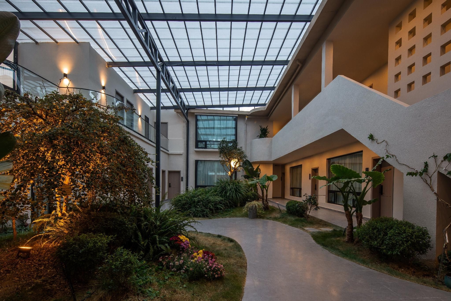 Shangri La Yi Shan Ban Yun Inn0