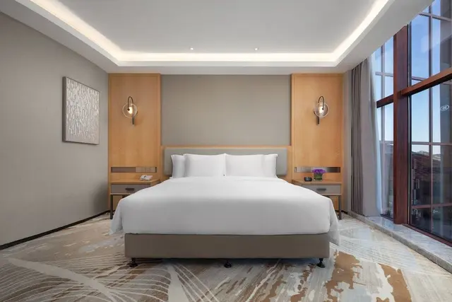 Standard Room, 1 King Bed
