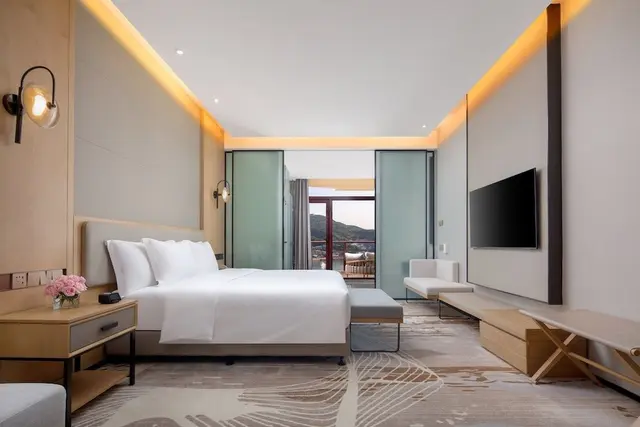 Standard Room, 1 King Bed, Harbor View