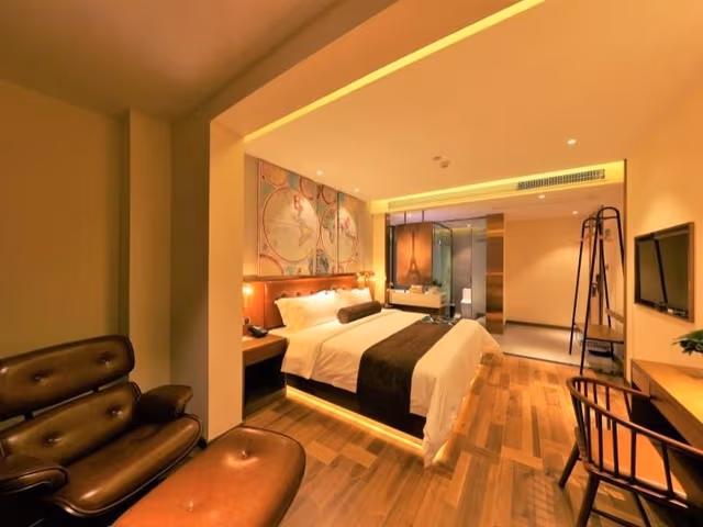 James Joyce - Feifan Bed Room With View