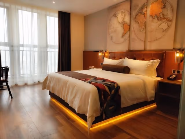 James Joyce - Chunxiang Bed Room