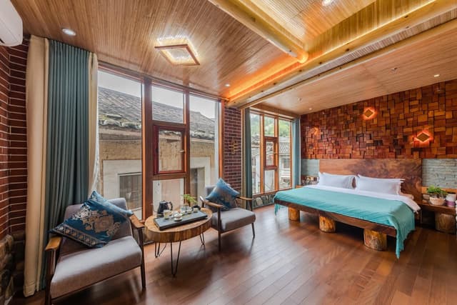 Queen Room with Air Conditioning