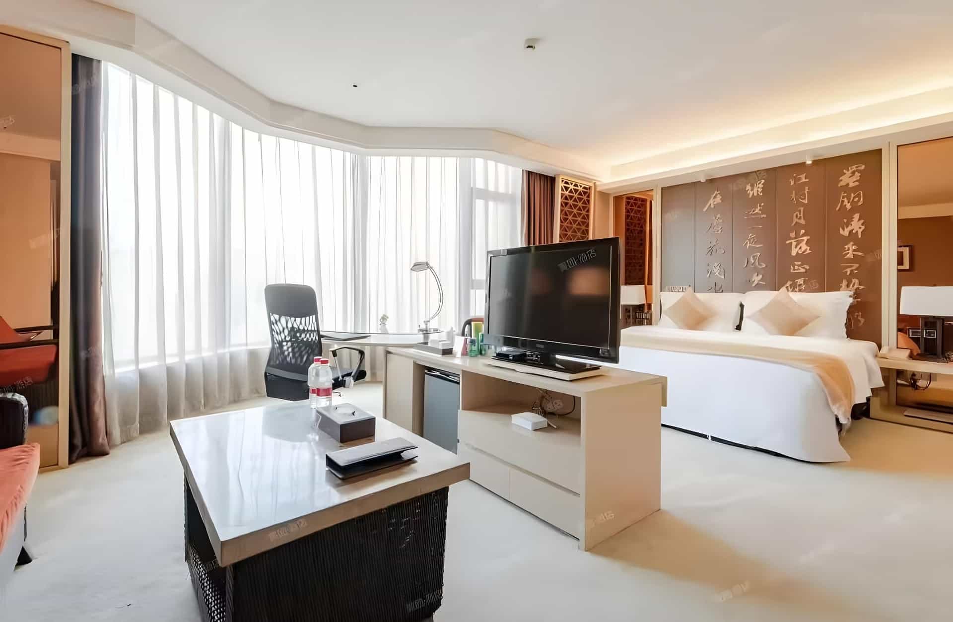 โรงแรมเฉิงตูวอร์เนอร์ลี่ซุน โรงแรมเฉิงตูวอร์เนอร์ลี่ซุน