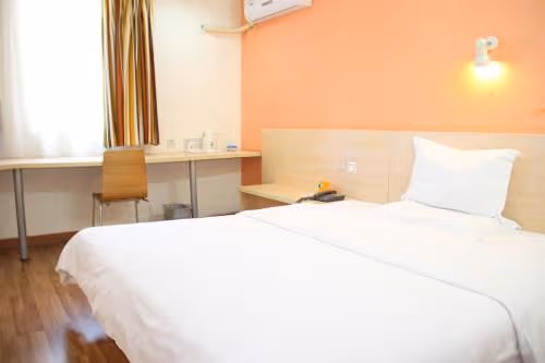 IU Compact U - Comfort Bed Room