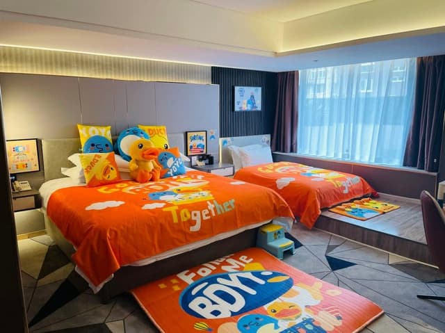 Rezen - Deluxe Digital Intelligence Family Kids Room