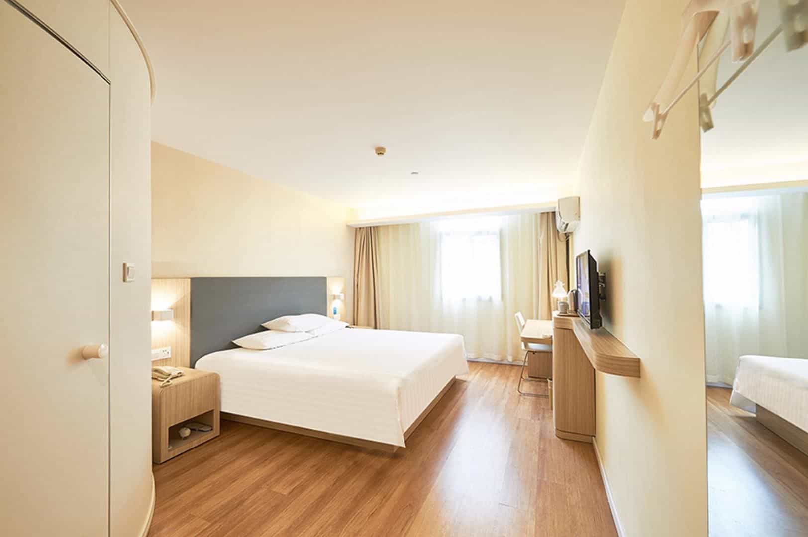 Hanting Hotel Chengdu Chunxi Road Metro Station Hanting Hotel Chengdu Chunxi Road Metro Station