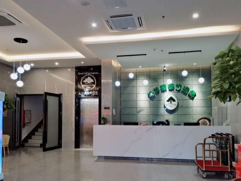 กรีนทรี อินน์ เอ็กซ์เพรส กวางตุ้ง จ้านเจียง เกาะตงไห่ (GreenTree Inn Express Guangdong Zhanjiang Donghai Island)1