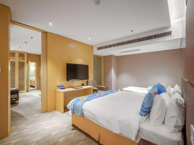 Parent-Child Room