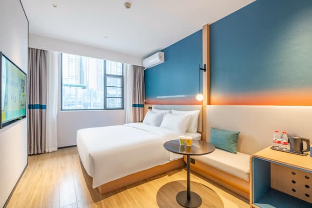 Huazhu - Business Bed Room