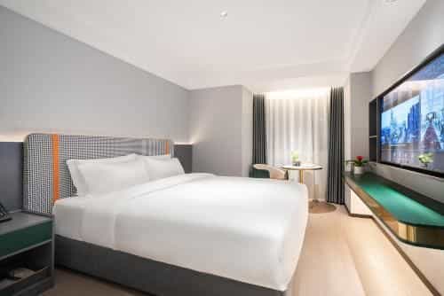 R Royalss Hotel Chengdu Chunxi Road Taikoo Li R Royalss Hotel Chengdu Chunxi Road Taikoo Li