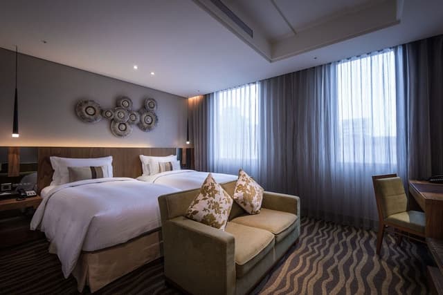 Business Twin Room with City View